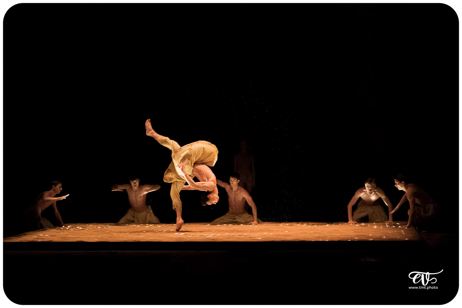 MY LAND (RECIRQUEL COMPANY)